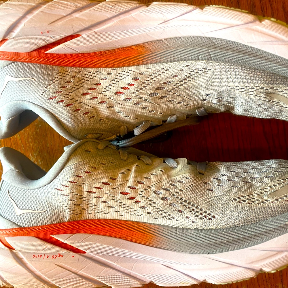 Women’s Hoka Clifton 8 size 11